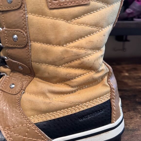 Sorel Torfino Tan lace up boots size 6 - Picture 8 of 10